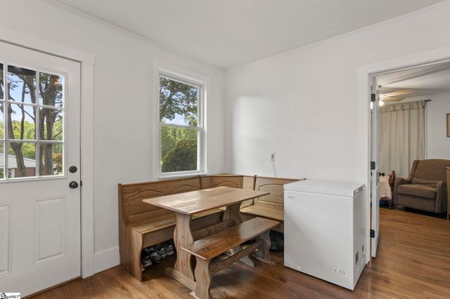 1902 Old Parker Road, Greenville, SC 29609