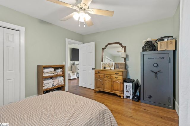 1902 Old Parker Road, Greenville, SC 29609