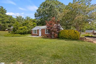 1902 Old Parker Road, Greenville, SC 29609