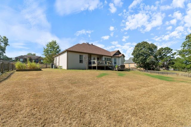 11 E Chateau Estates, Greenbrier, AR 72058