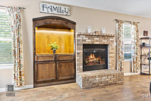 3523 Floral Meadow Drive, Bakersfield, CA 93308