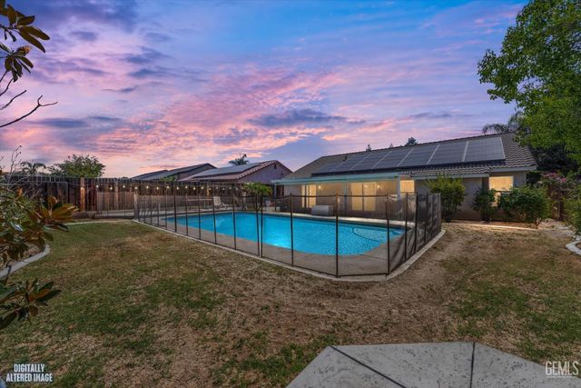 3523 Floral Meadow Drive, Bakersfield, CA 93308