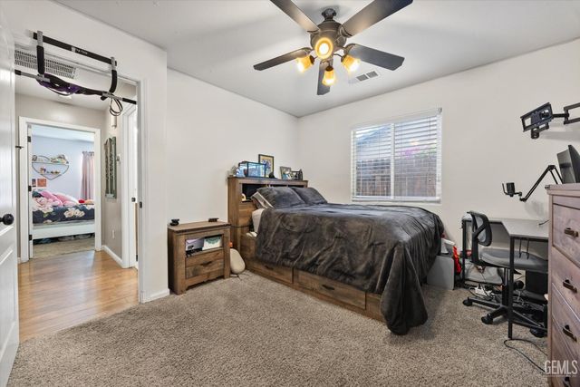 3523 Floral Meadow Drive, Bakersfield, CA 93308