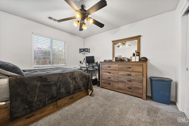 3523 Floral Meadow Drive, Bakersfield, CA 93308