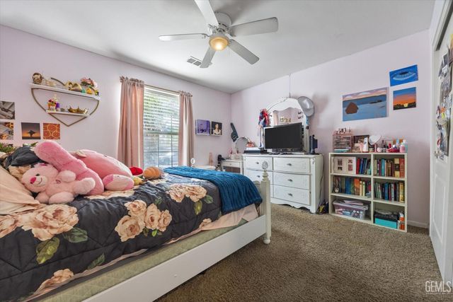 3523 Floral Meadow Drive, Bakersfield, CA 93308