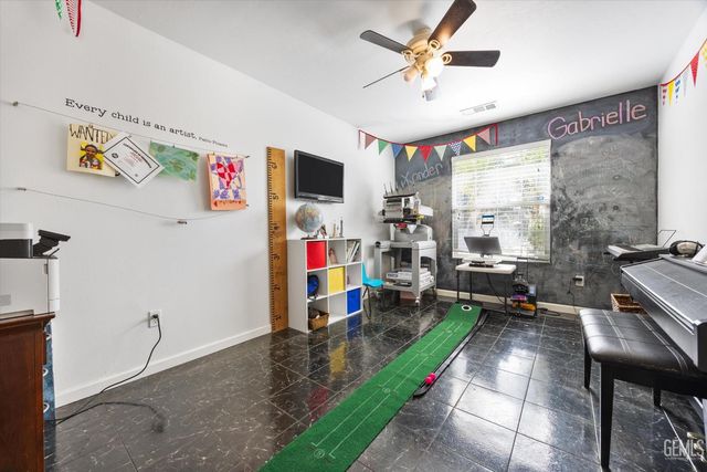 3523 Floral Meadow Drive, Bakersfield, CA 93308