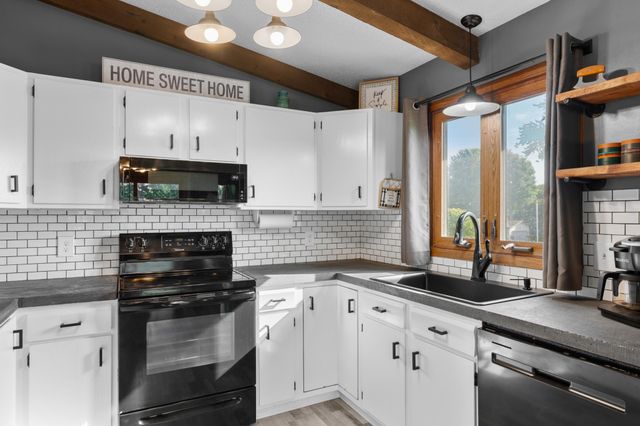 316 7th Street NW, Byron, MN 55920