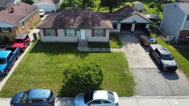 25425 Fairgrove Street, Woodhaven, MI 48183