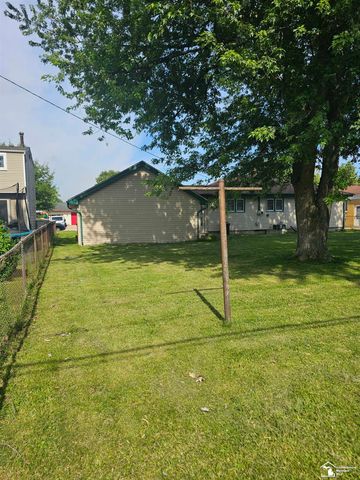 25425 Fairgrove Street, Woodhaven, MI 48183