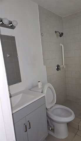 2120 NW 28th Avenue, Fort Lauderdale, FL 33311