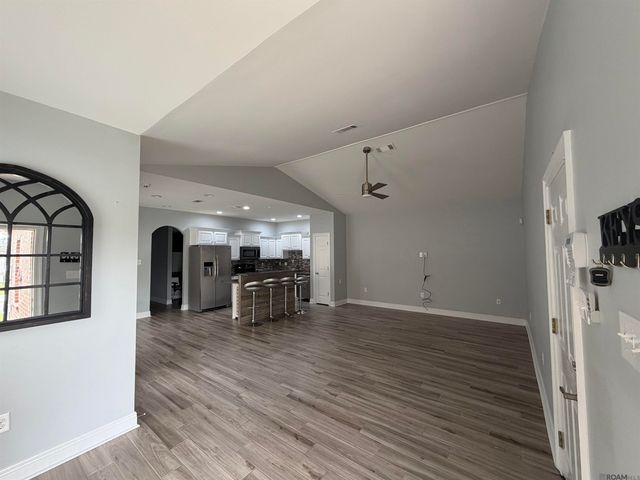 1046 Sedona Pines Dr, Baton Rouge, LA 70816