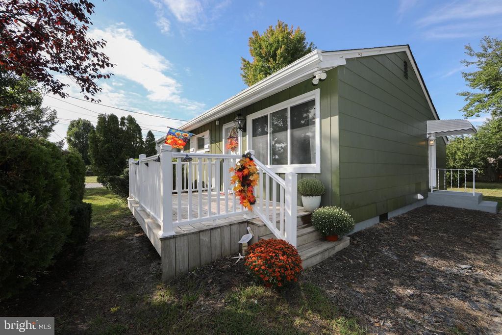 16 HOLLY BLVD, SOUTHAMPTON TWP, NJ 08088 — photo 2