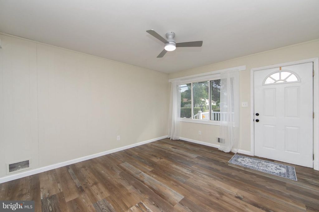 16 HOLLY BLVD, SOUTHAMPTON TWP, NJ 08088 — photo 5
