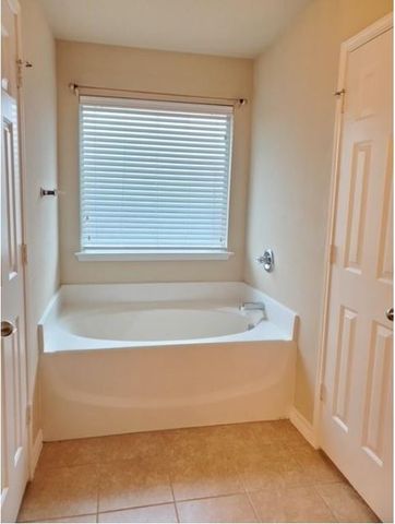 3137 Evangeline Road, Fort Worth, TX 76140