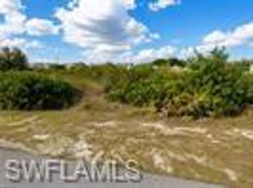 3106 27th ST SW, LEHIGH ACRES, FL 33976 — photo 2