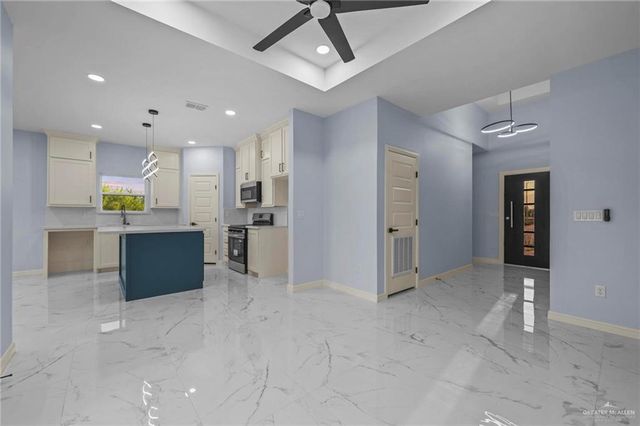 994 Road Runner Street, Rio Grande City, TX 78582