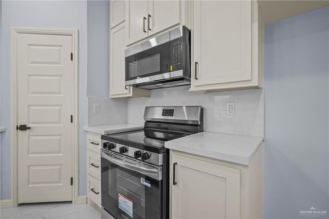 994 Road Runner Street, Rio Grande City, TX 78582