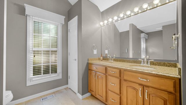 2400 E 9th Place, Hobart, IN 46342