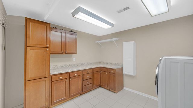 2400 E 9th Place, Hobart, IN 46342