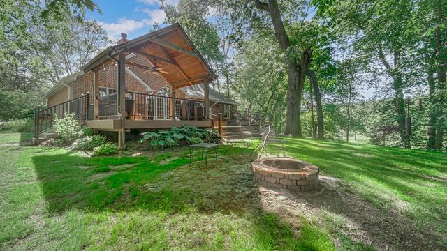 2400 E 9th Place, Hobart, IN 46342