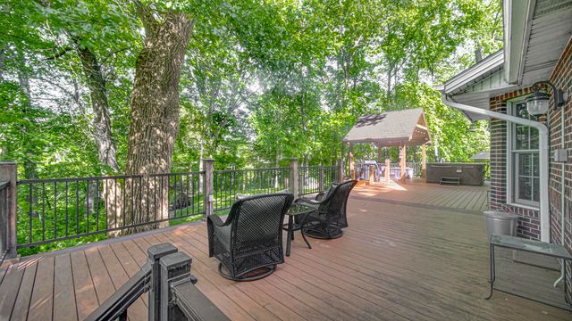 2400 E 9th Place, Hobart, IN 46342