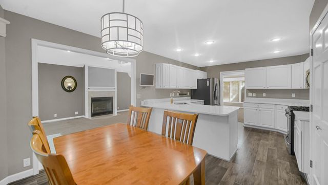 2400 E 9th Place, Hobart, IN 46342