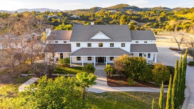 38755 Via Vista Grande, Murrieta, CA 92562