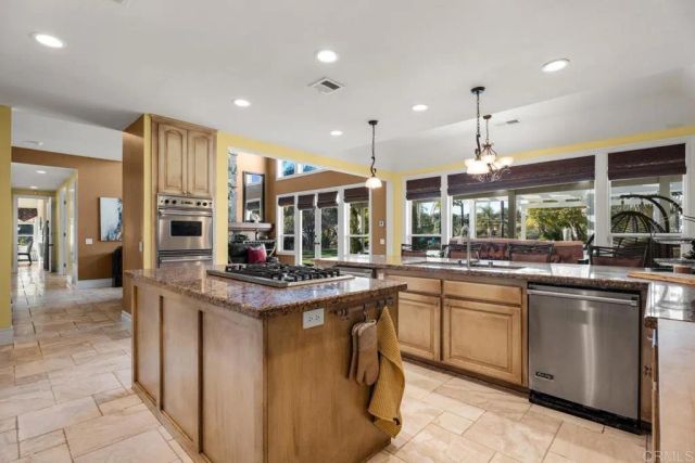 38755 Via Vista Grande, Murrieta, CA 92562