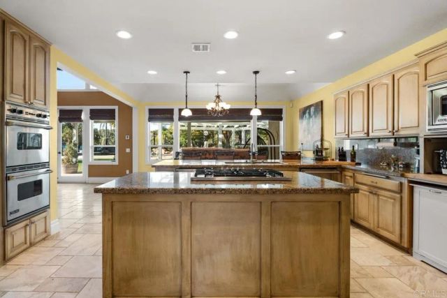 38755 Via Vista Grande, Murrieta, CA 92562