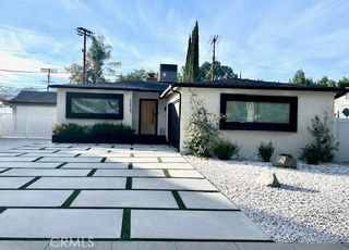 22020 Viscanio, Woodland Hills, CA 91364