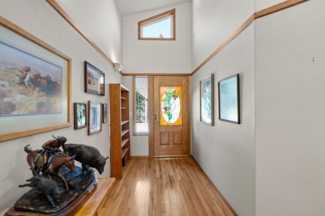 9302 Yank Gulch Road, Talent, OR 97540