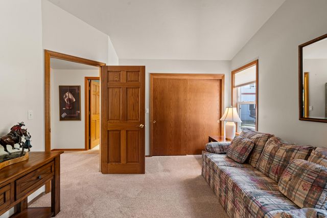 9302 Yank Gulch Road, Talent, OR 97540