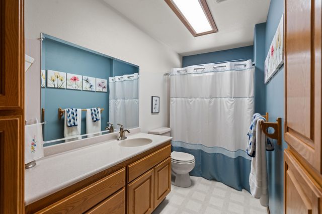 9302 Yank Gulch Road, Talent, OR 97540