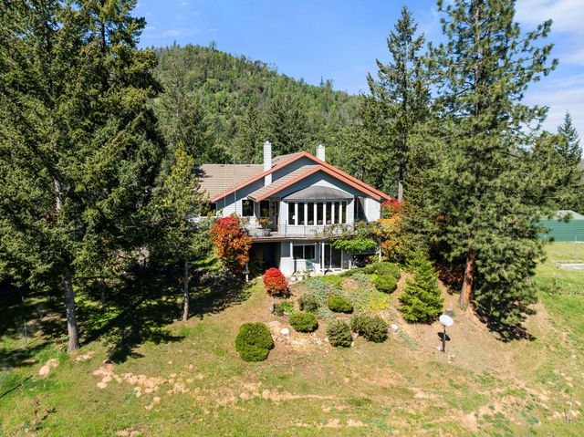 9302 Yank Gulch Road, Talent, OR 97540
