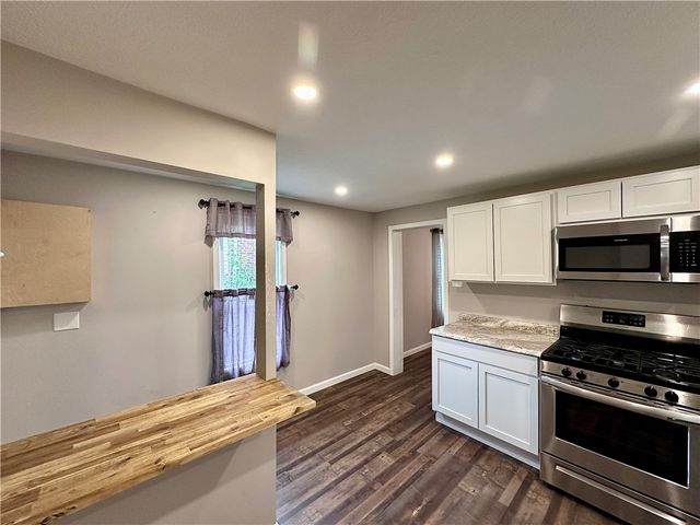 1816 Moravia St, Shenango Twp, PA 16101