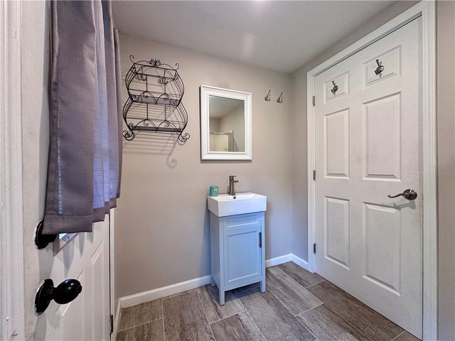 1816 Moravia St, Shenango Twp, PA 16101