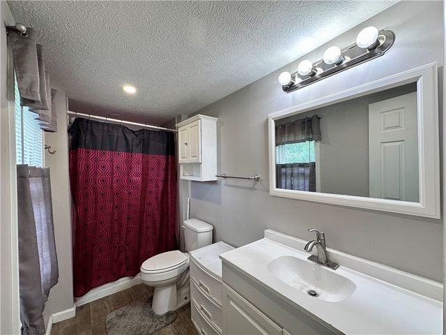 1816 Moravia St, Shenango Twp, PA 16101