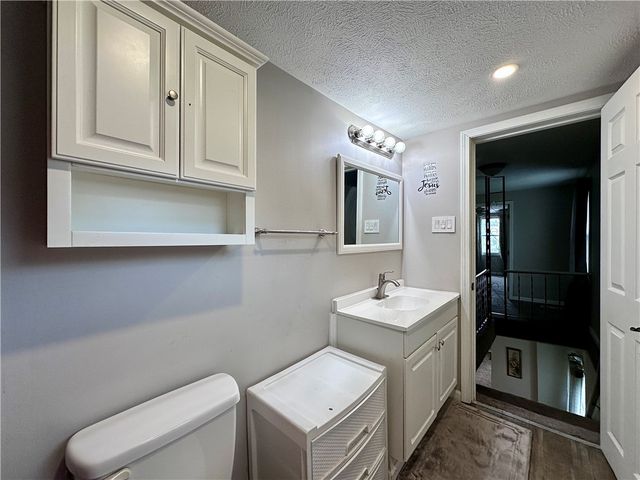 1816 Moravia St, Shenango Twp, PA 16101