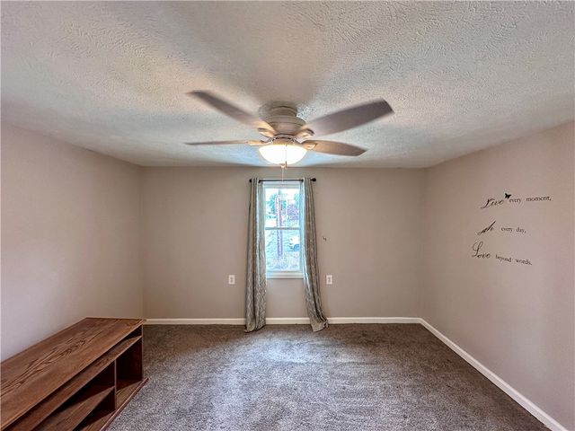 1816 Moravia St, Shenango Twp, PA 16101