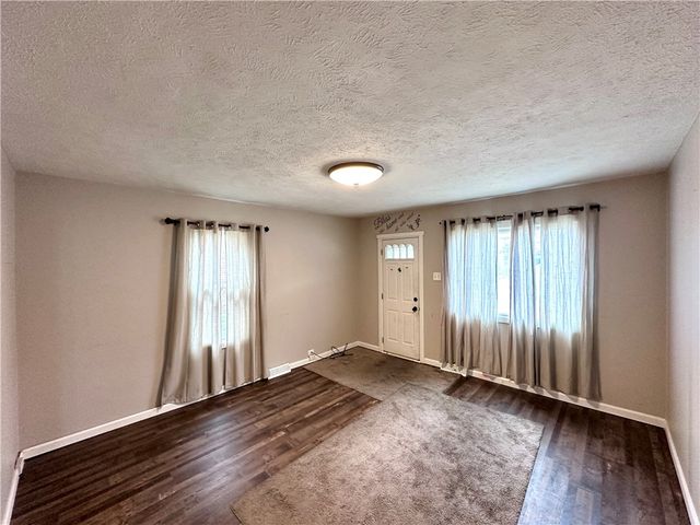 1816 Moravia St, Shenango Twp, PA 16101