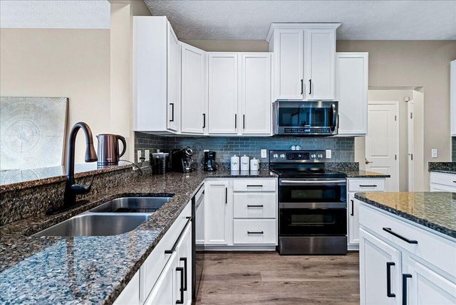 7889 S Avaleen Circle S, 16, Dublin, OH 43016