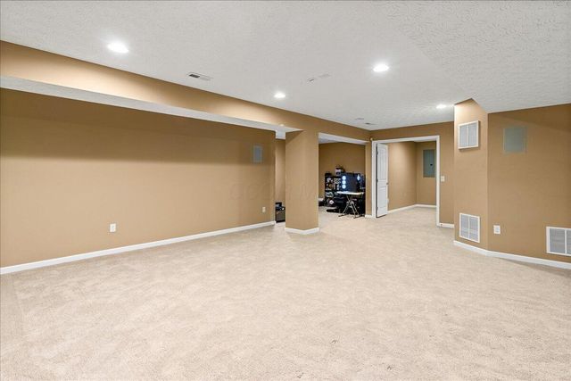 7889 S Avaleen Circle S, 16, Dublin, OH 43016