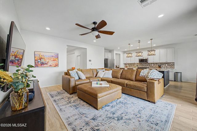 12469 N Blondin Drive, Marana, AZ 85653