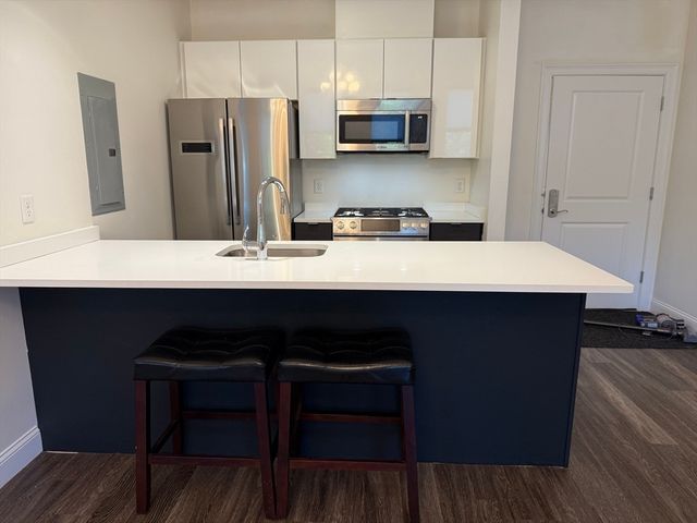 1022 Hancock St 111, Quincy, MA 02169