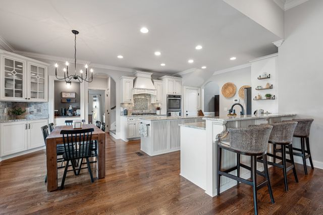 2726 Cherrydale Dr, Lebanon, TN 37087