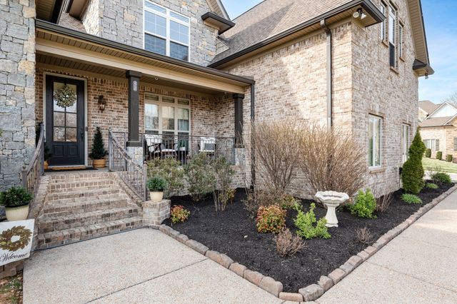 2726 Cherrydale Dr, Lebanon, TN 37087