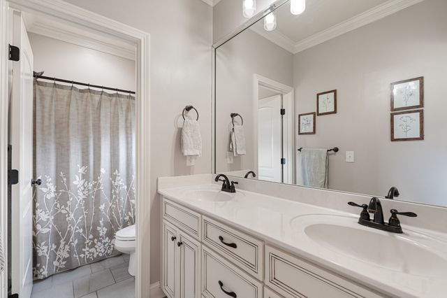 2726 Cherrydale Dr, Lebanon, TN 37087