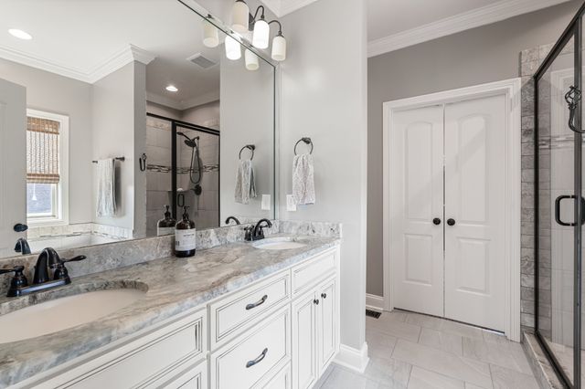 2726 Cherrydale Dr, Lebanon, TN 37087