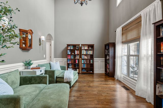 2726 Cherrydale Dr, Lebanon, TN 37087