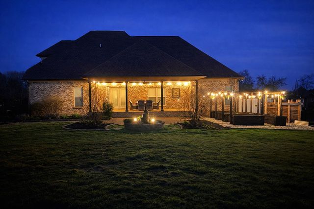 2726 Cherrydale Dr, Lebanon, TN 37087